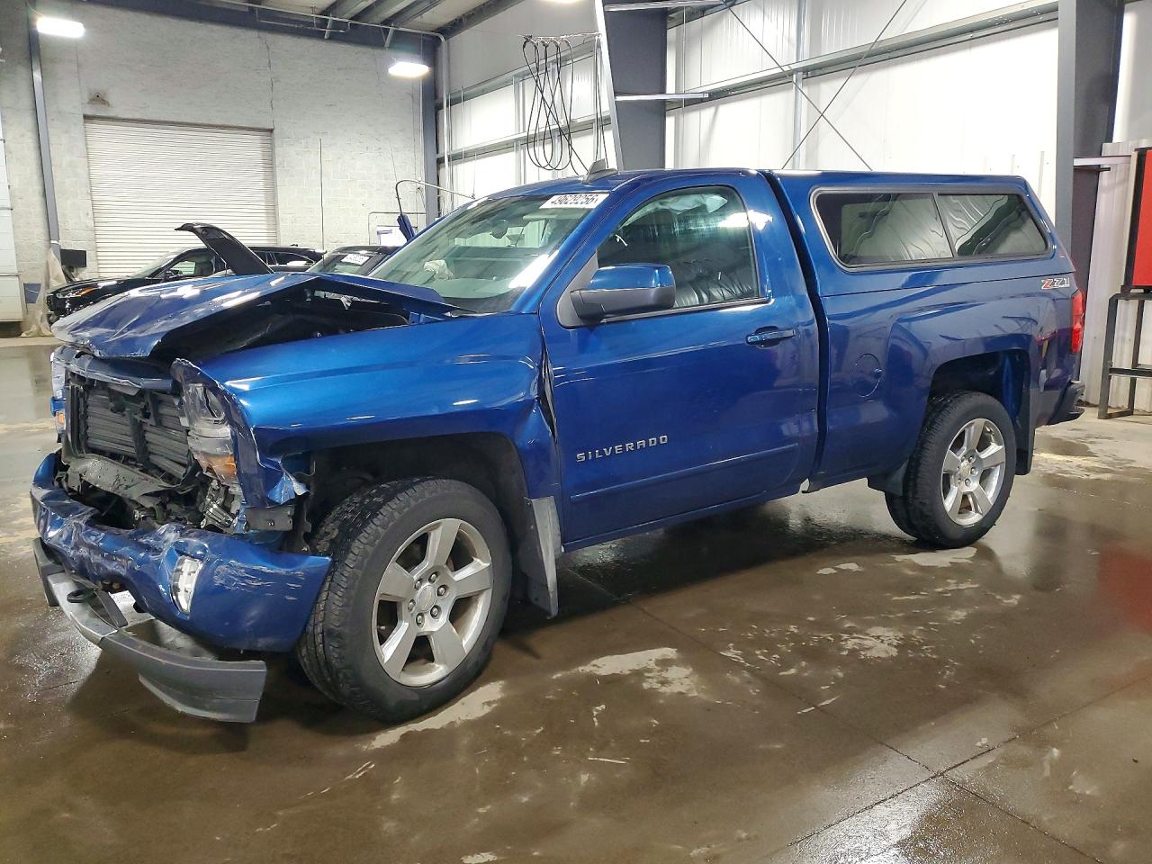 Salvage Chevrolet Silverado Image