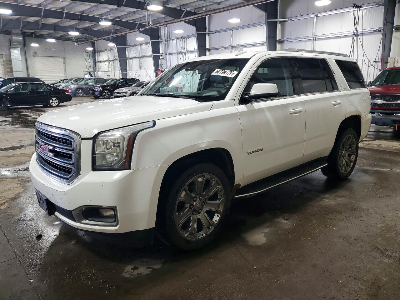 Salvage GMC Yukon Image