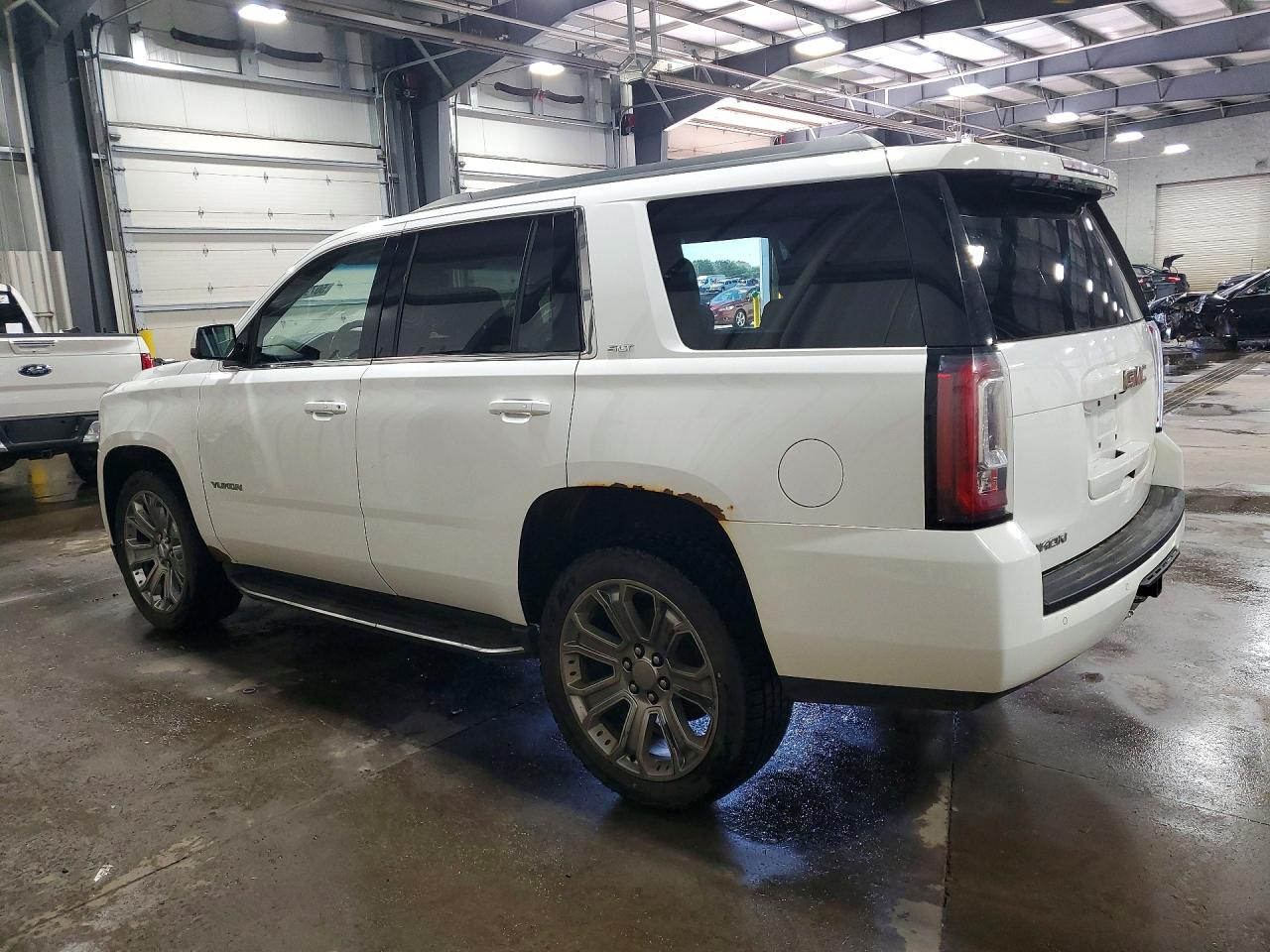 GMC Yukon Slt