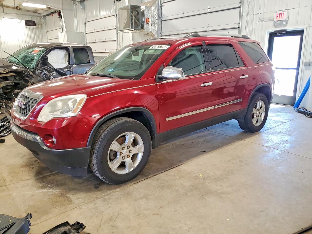 Salvage GMC Acadia Image