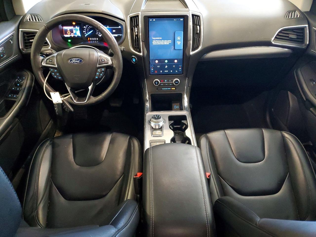 Ford Edge Titanium