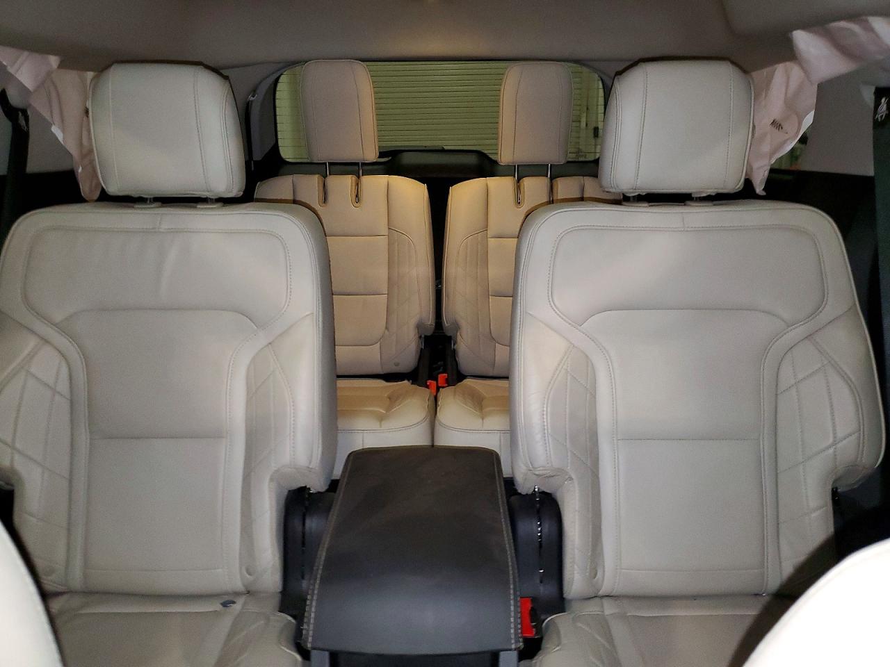 Ford Explorer Platinum