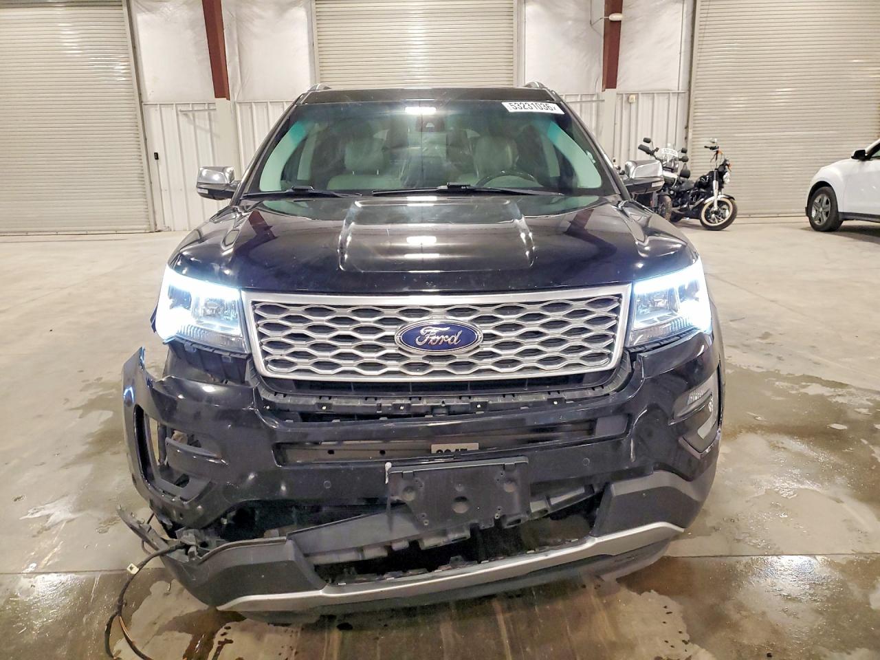 Ford Explorer Platinum