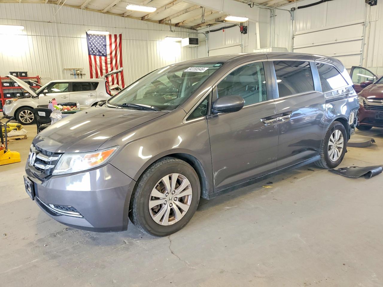 Salvage Honda Odyssey Image