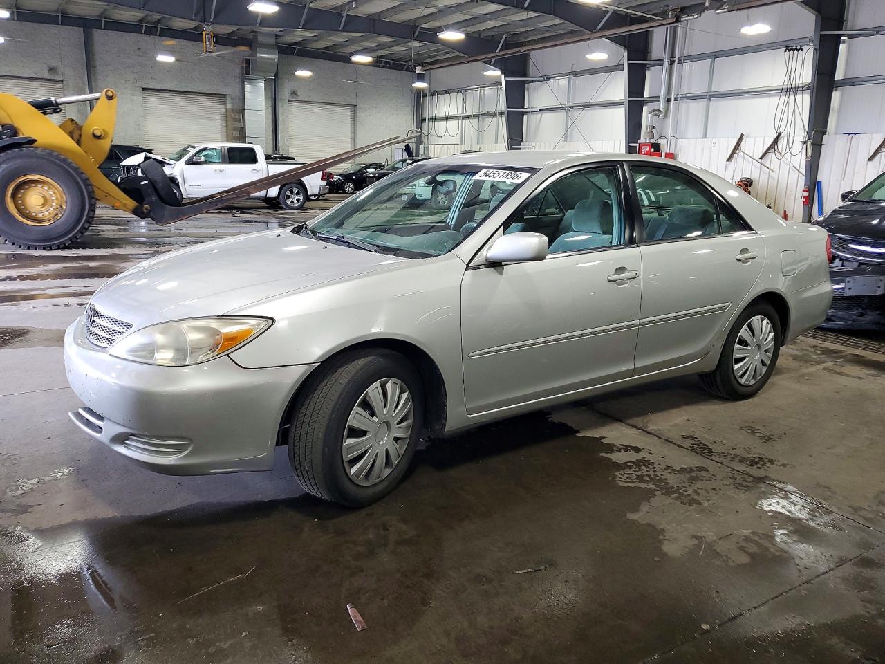 Salvage Toyota Camry Image