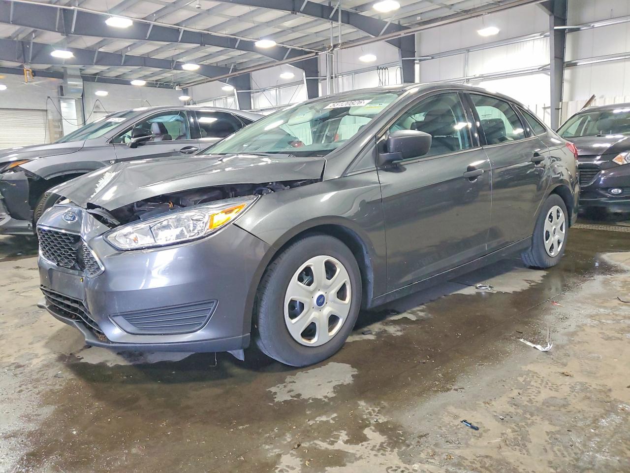 Salvage Ford Focus Image