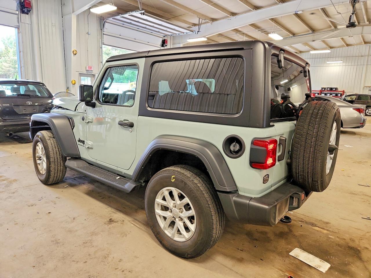 Jeep Wrangler Sport