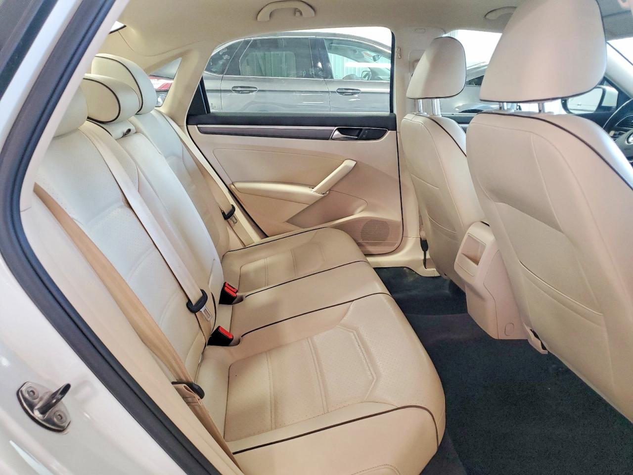 Volkswagen Passat R-line