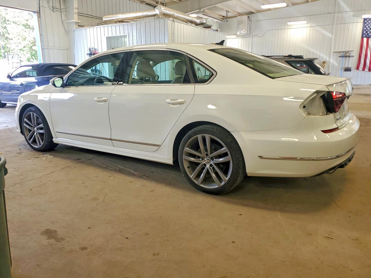 Volkswagen Passat R-line