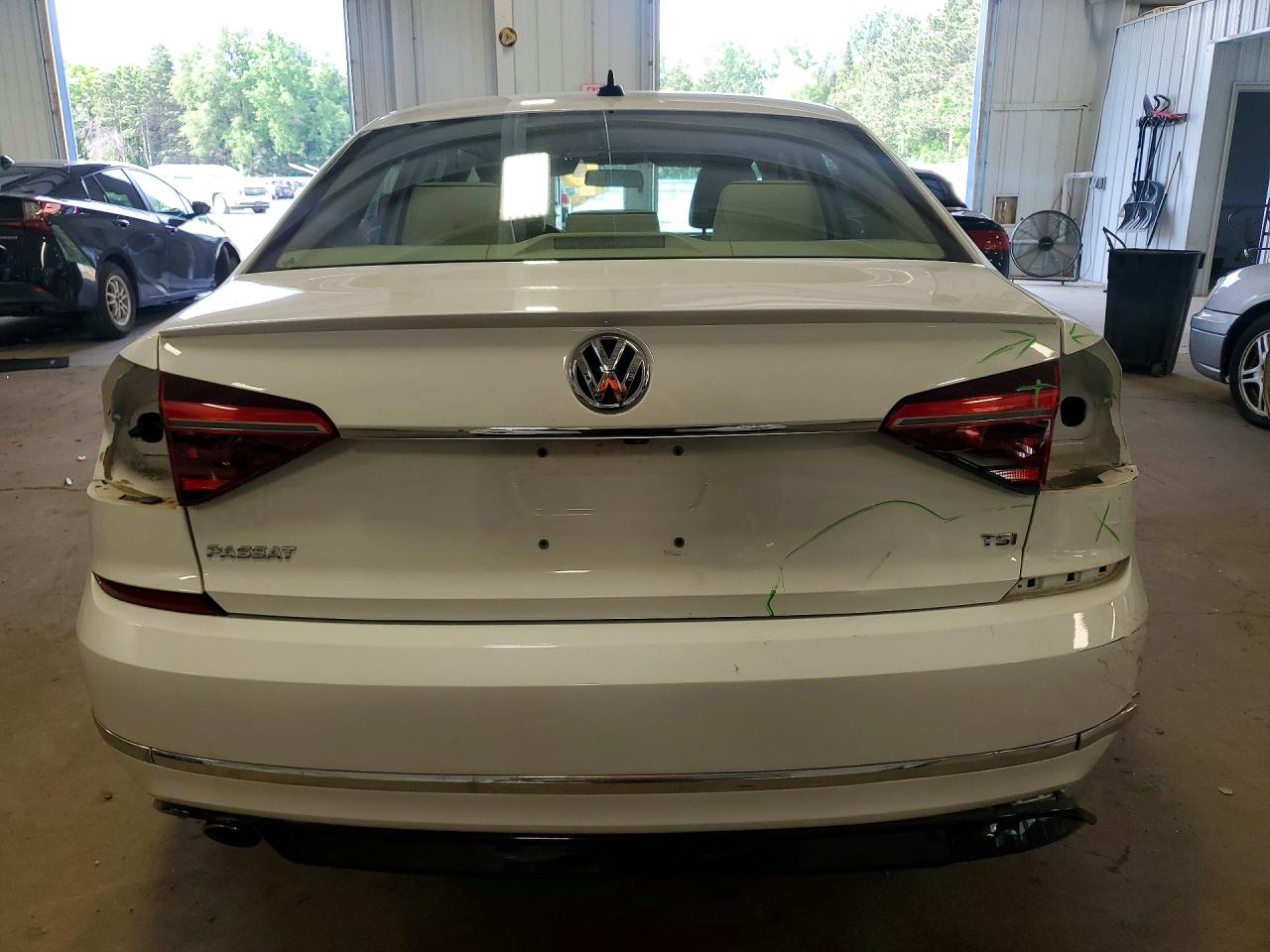 Volkswagen Passat R-line