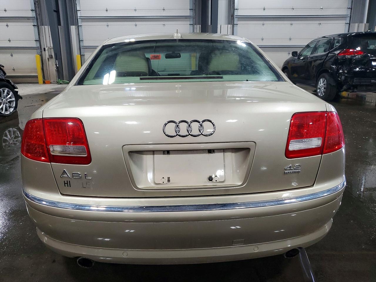 Audi A8 L Quattro