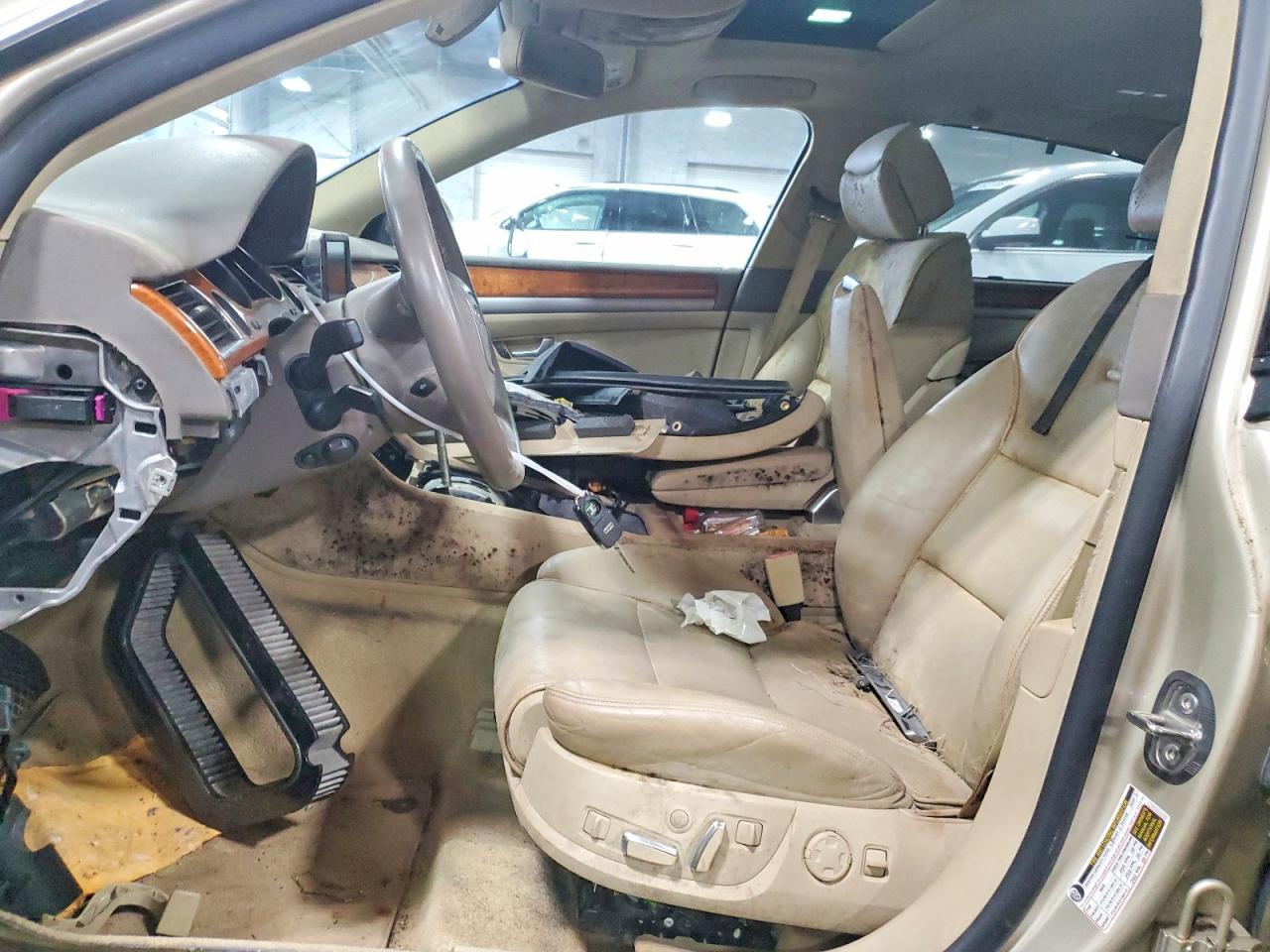 Audi A8 L Quattro