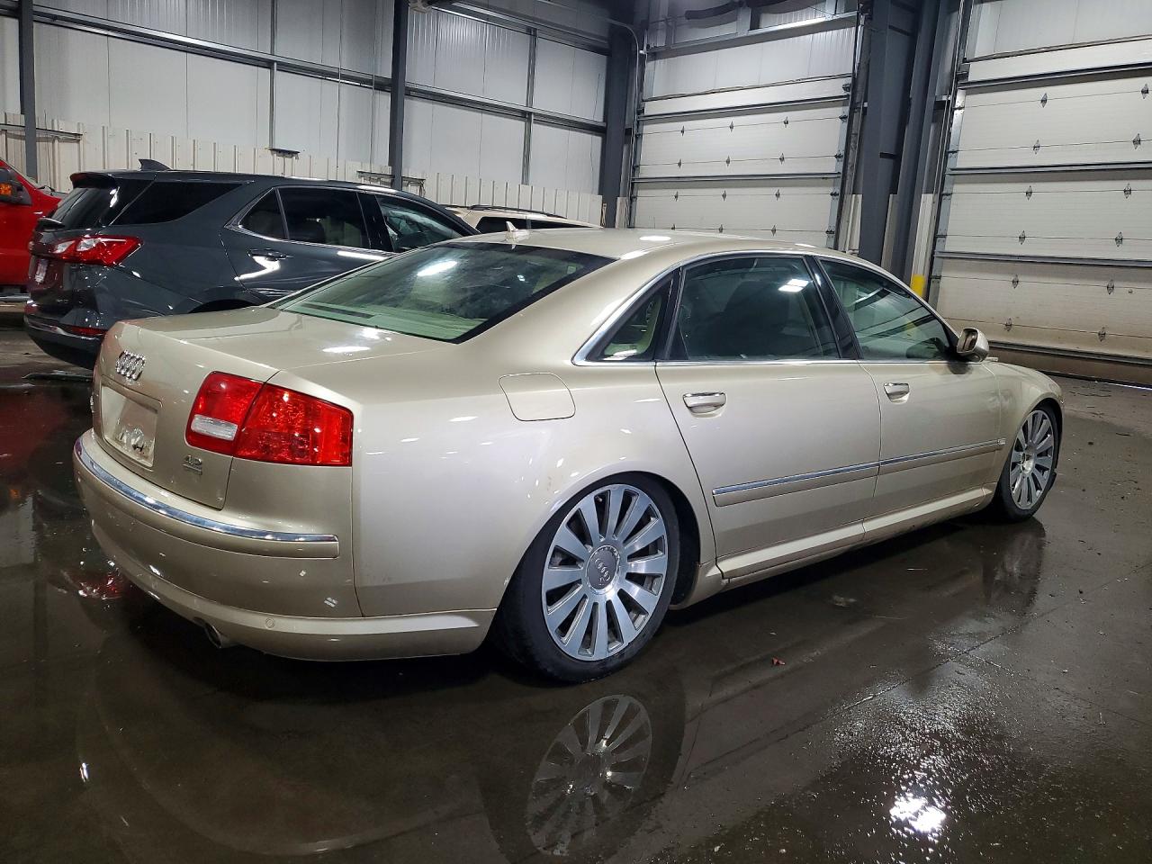Audi A8 L Quattro