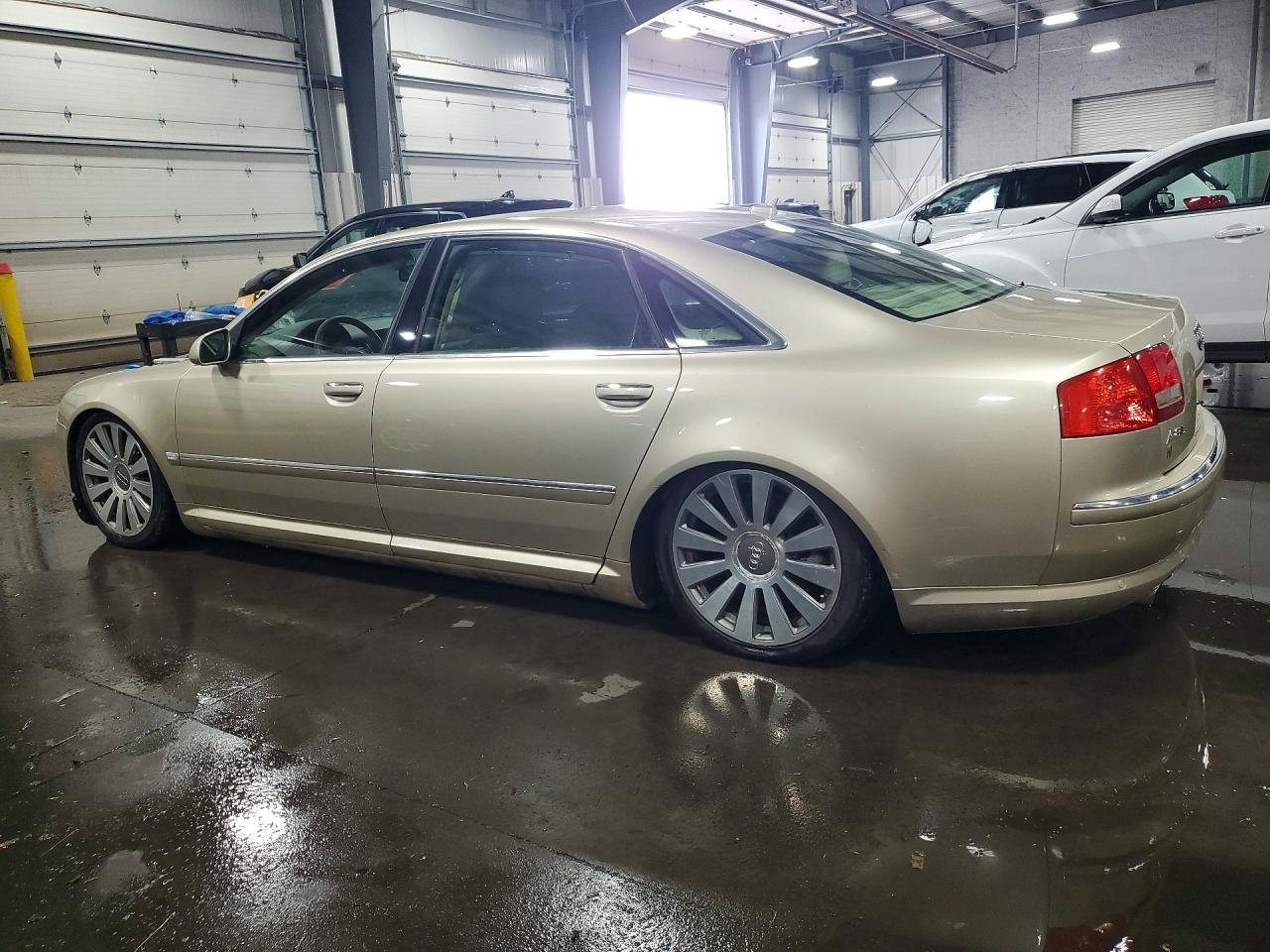 Audi A8 L Quattro