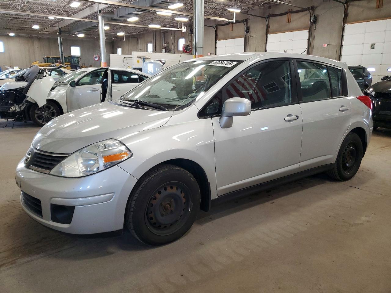 Salvage Nissan Versa Image
