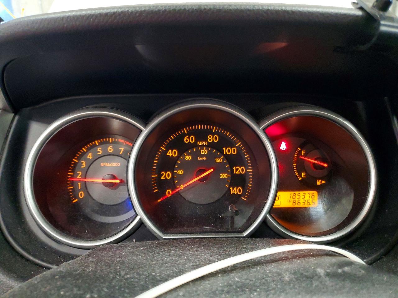 Nissan Versa 1.8 S