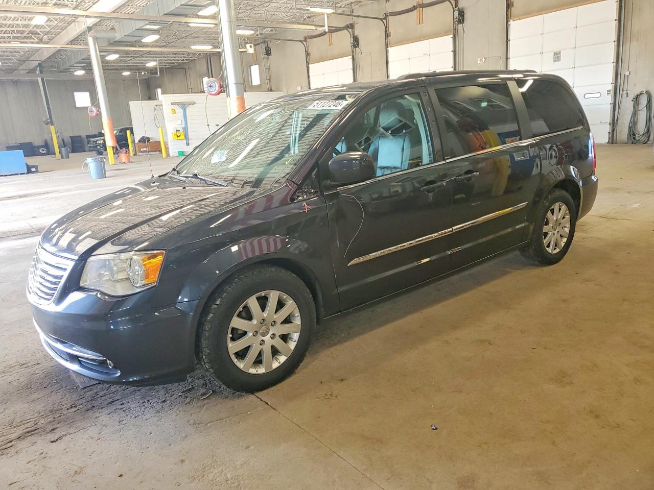 Salvage Chrysler Minivan Image
