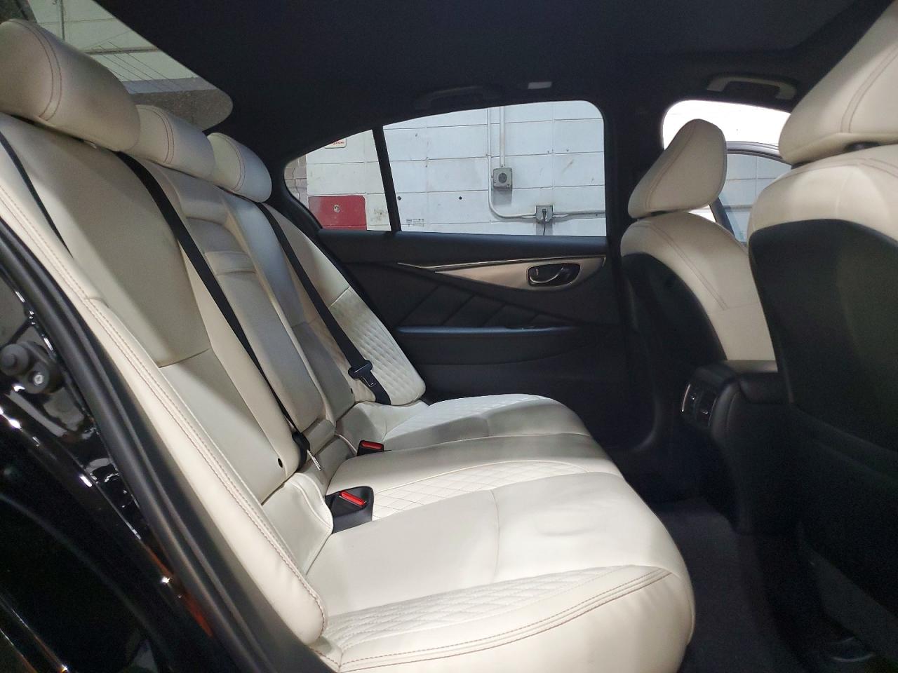 INFINITI Q50 Red Sport 400