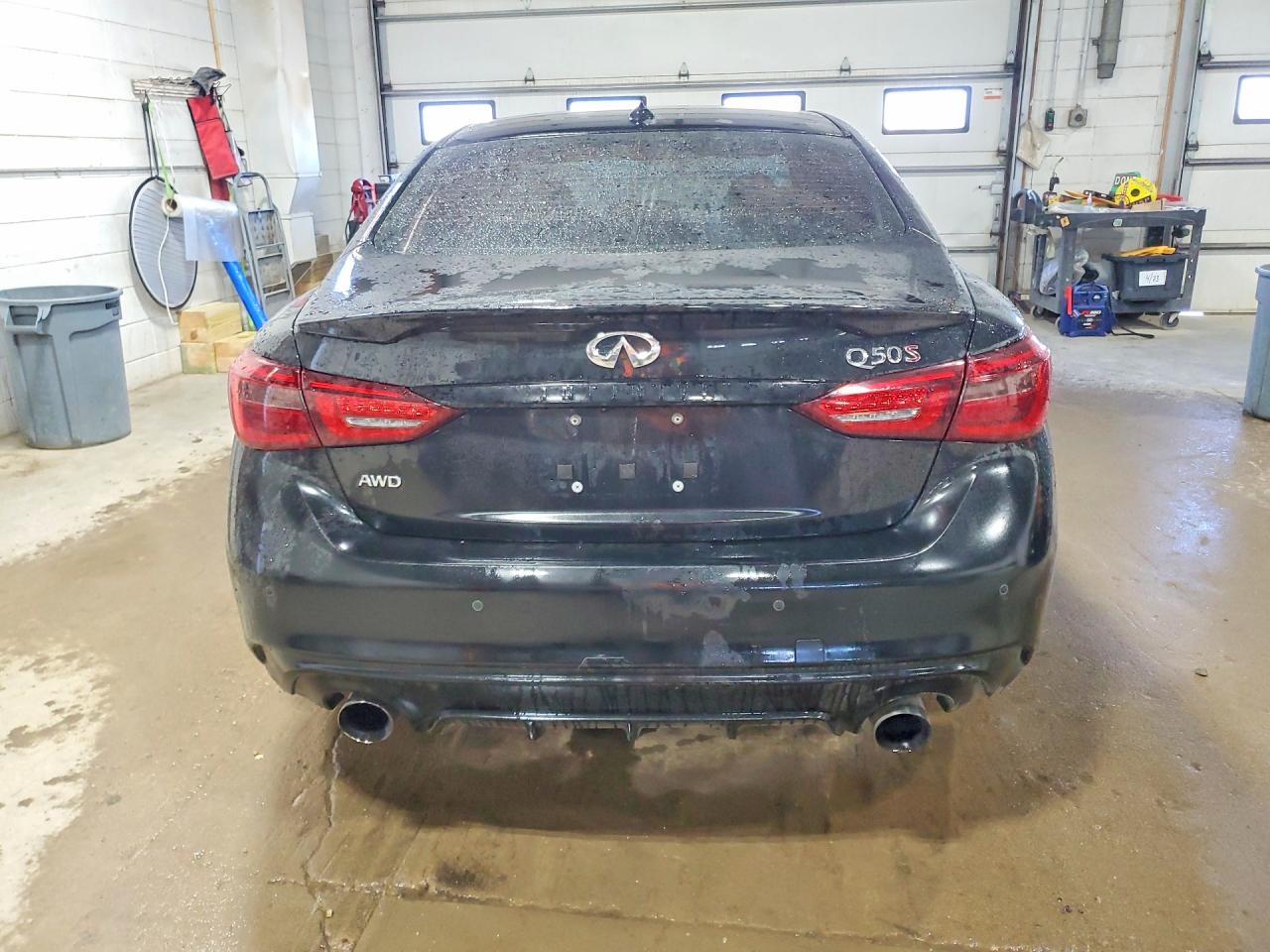 INFINITI Q50 Red Sport 400