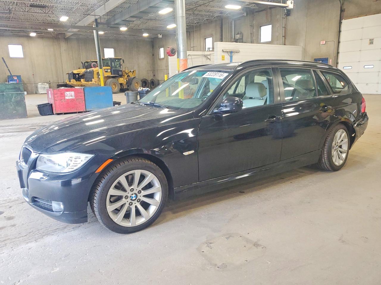Salvage BMW 3 Series Image