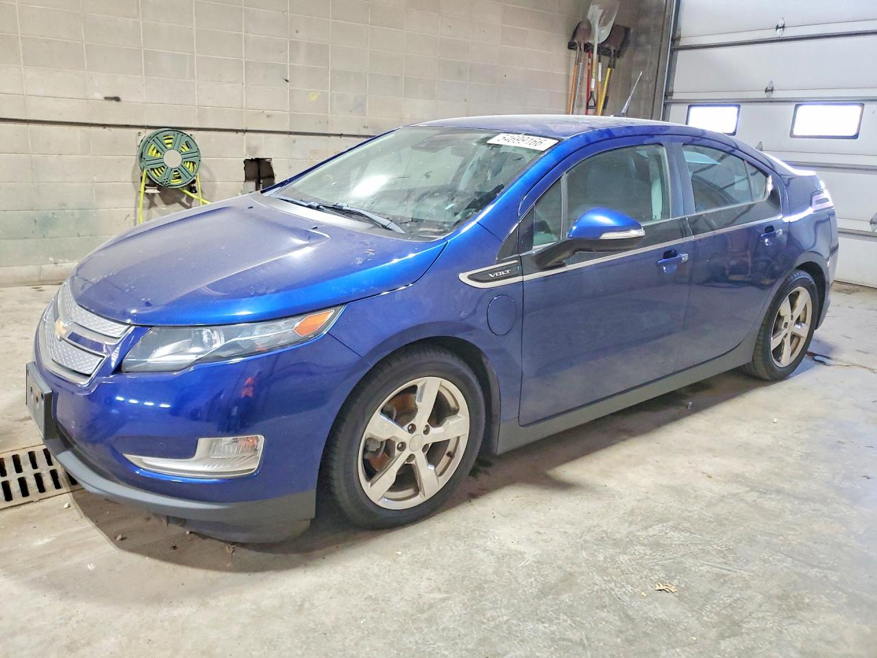 Salvage Chevrolet Volt Image