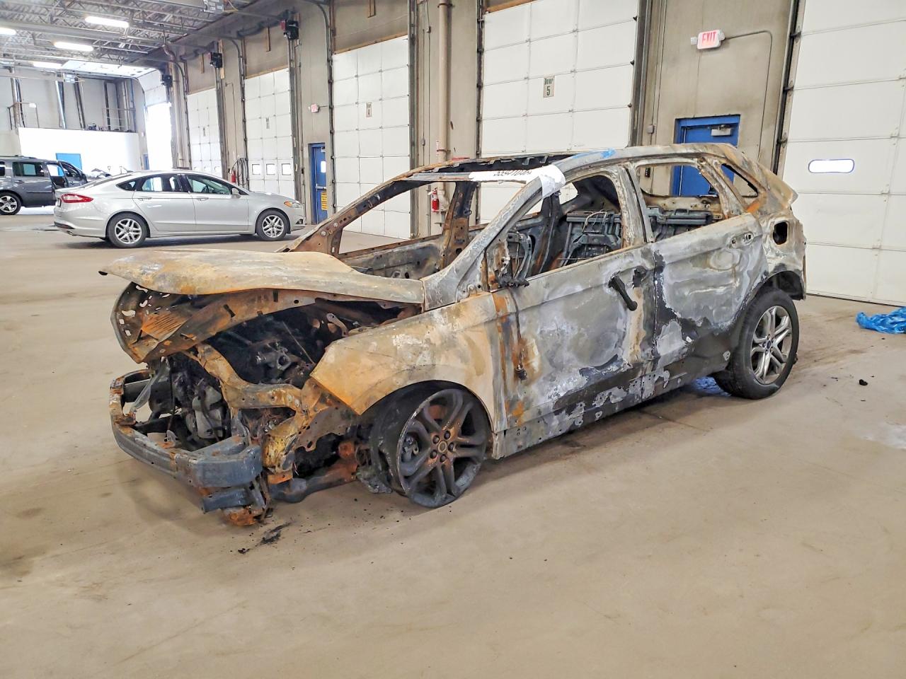 Salvage Ford Edge Image