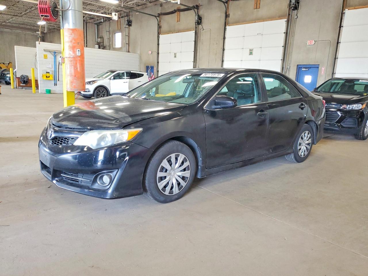 Salvage Toyota Camry Image