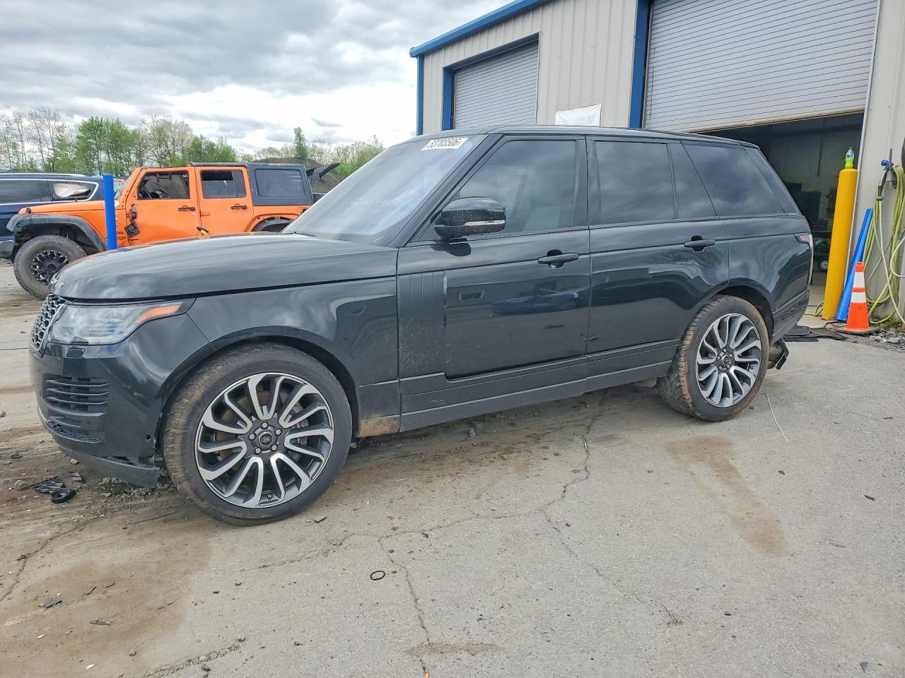 Salvage Land Rover Range Rover Image
