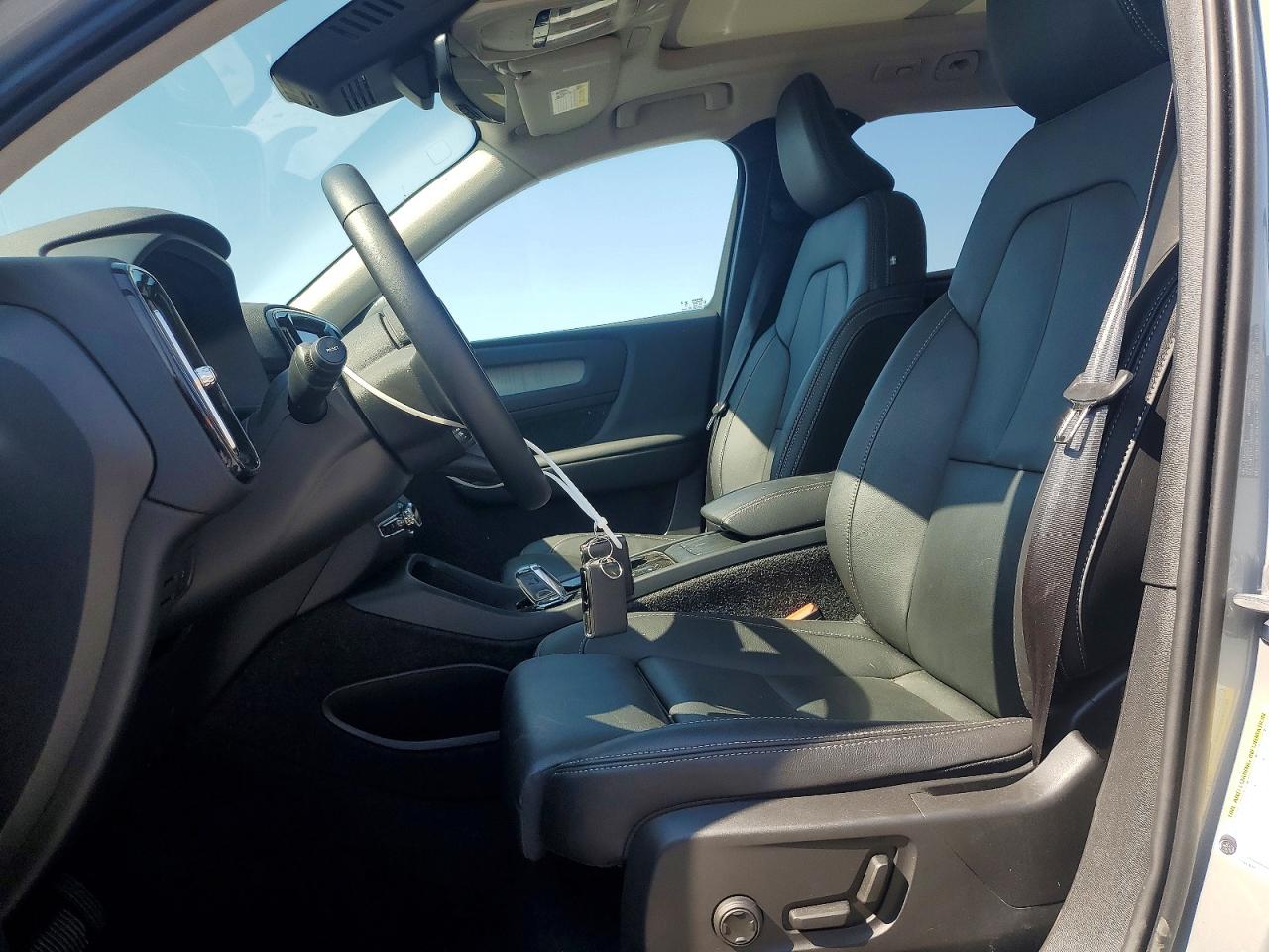 Volvo XC40 Plus