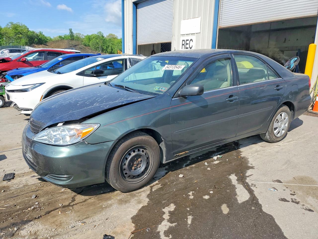Salvage Toyota Camry Image