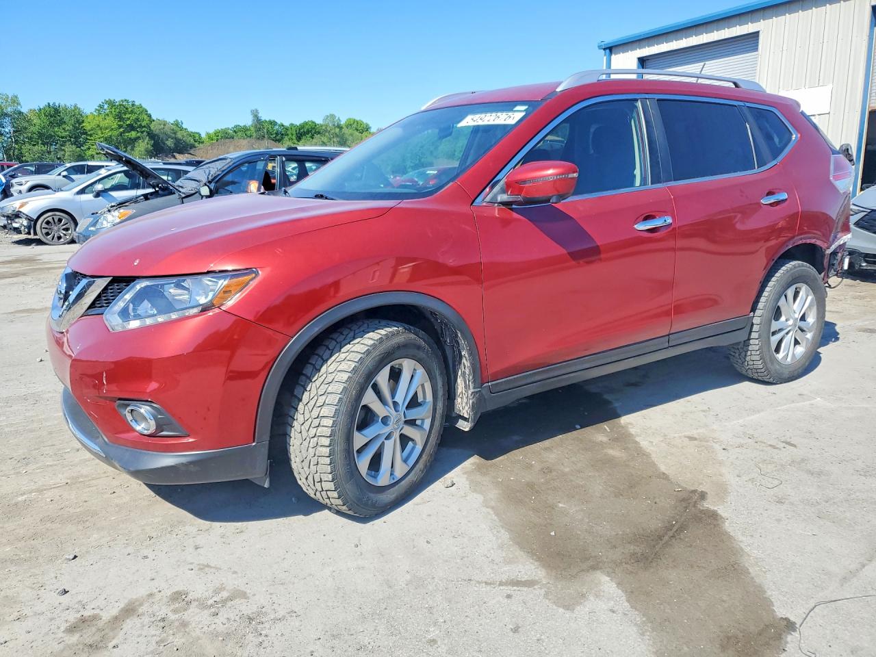 Salvage Nissan Rogue Image
