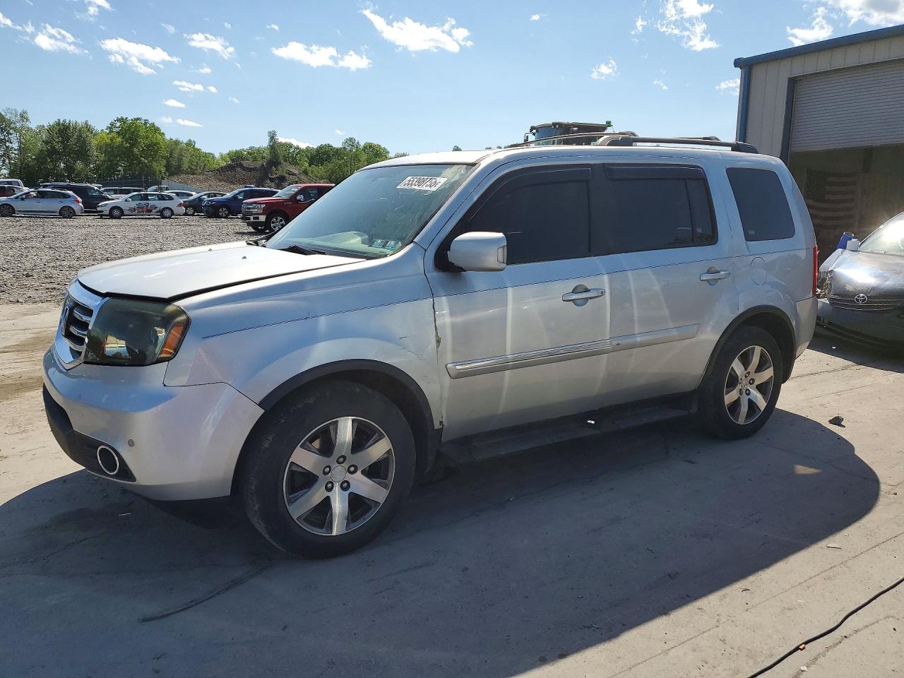 Salvage Honda Pilot Image