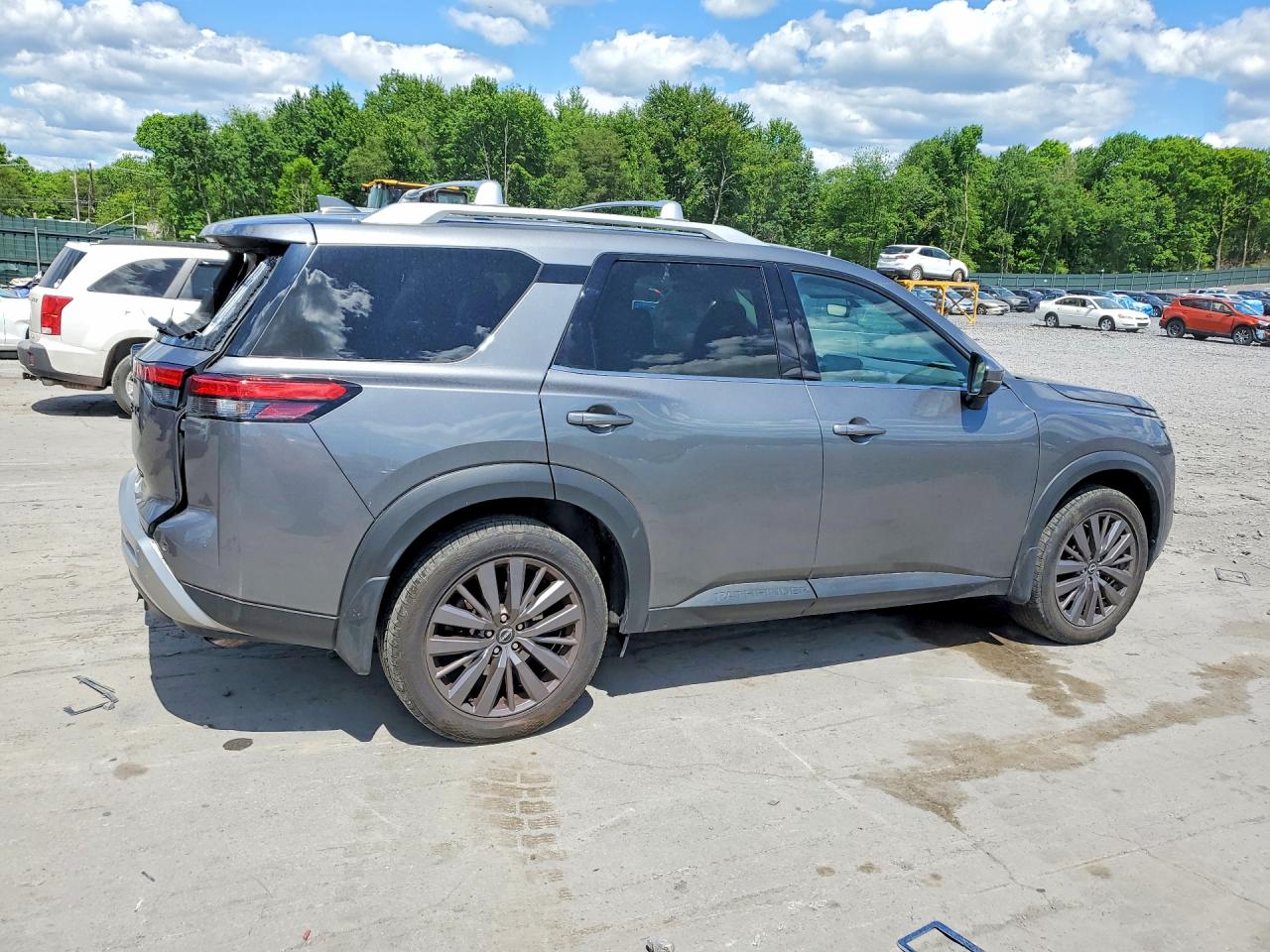 Nissan Pathfinder Sl