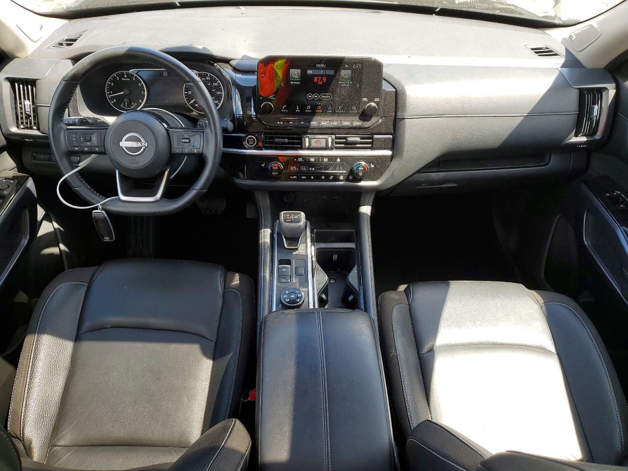 Nissan Pathfinder Sl