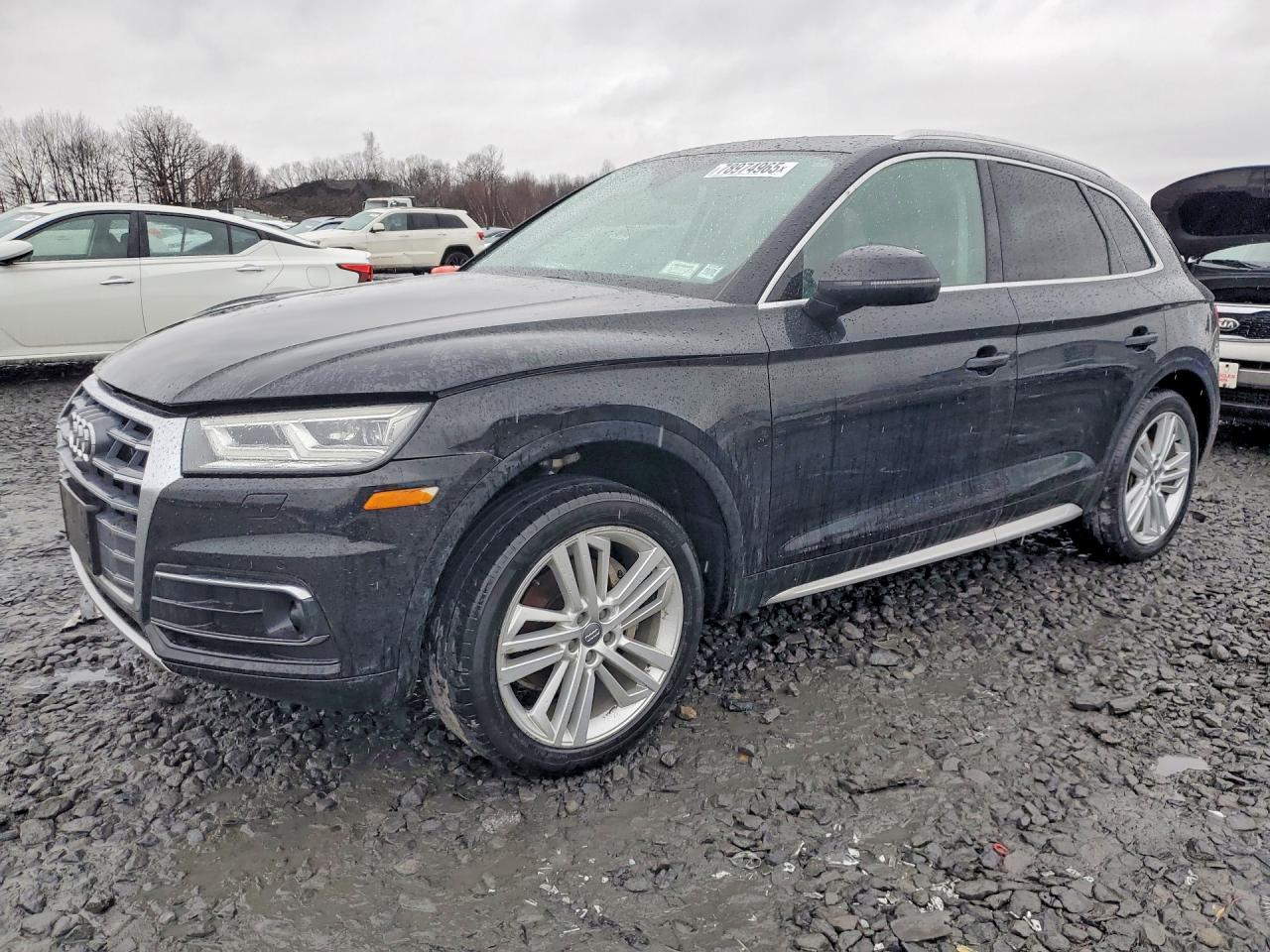 Salvage Audi Q5 Image