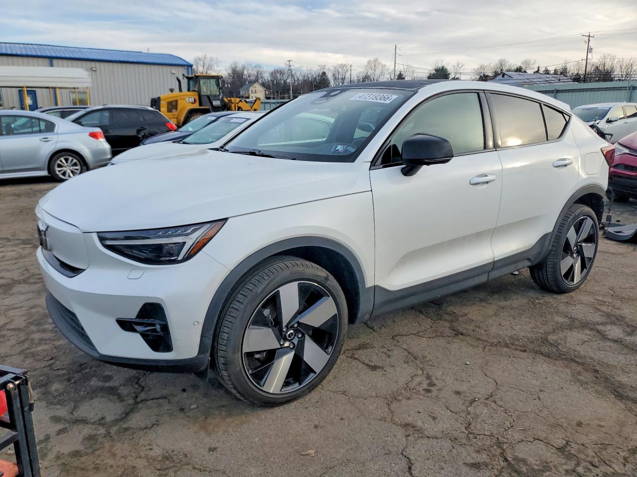 Salvage Volvo C40 Image