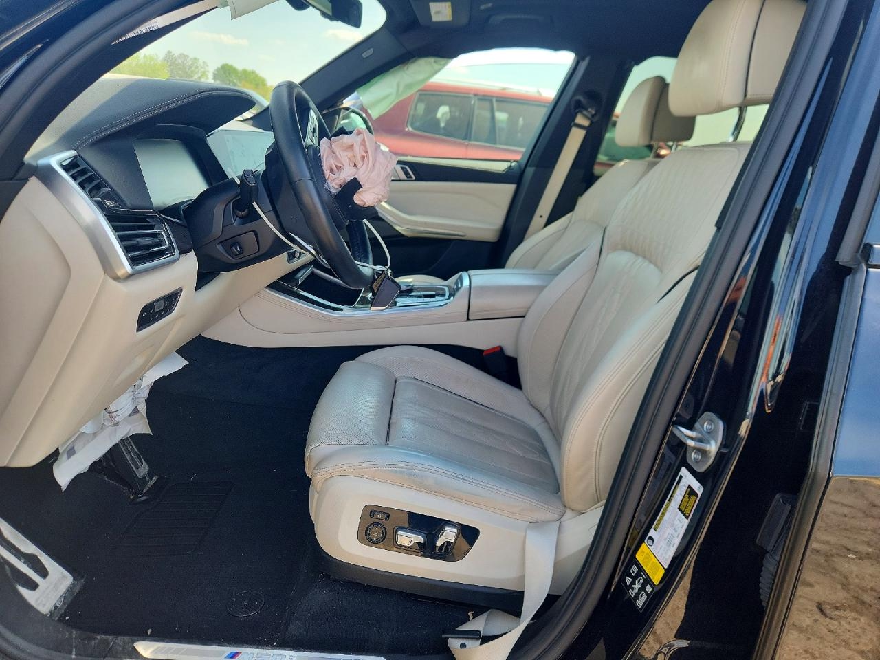 BMW X Series M50i