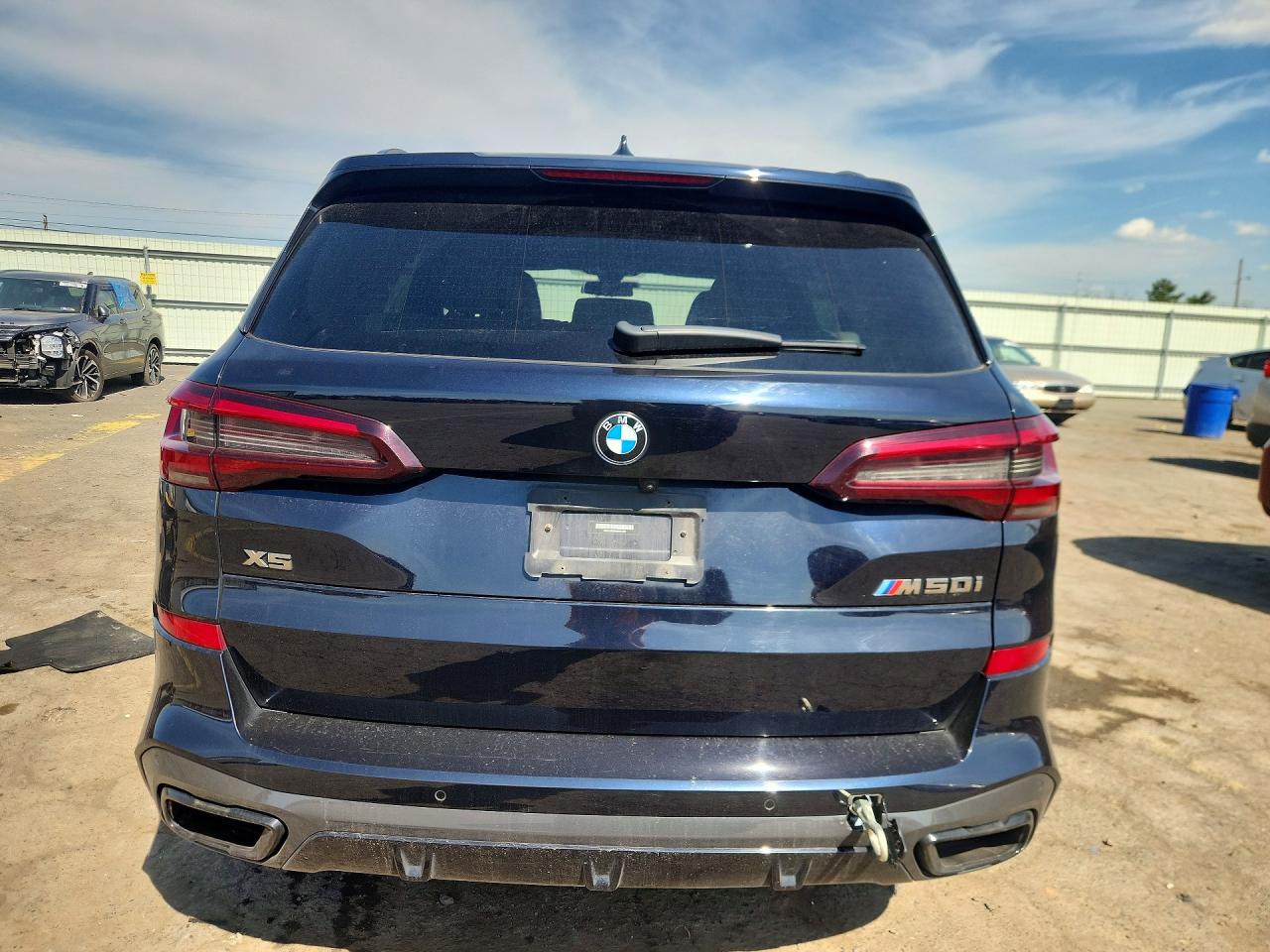 BMW X Series M50i