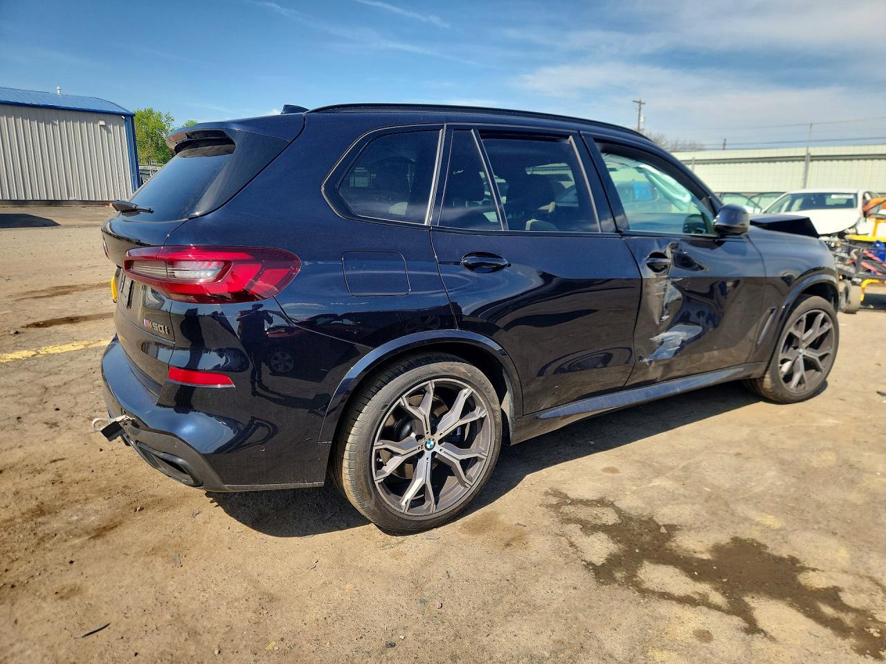 BMW X Series M50i