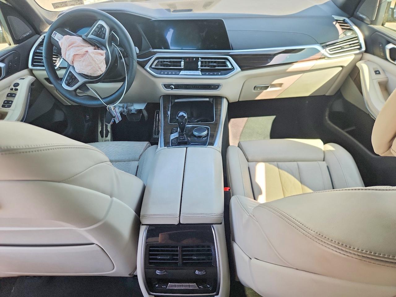BMW X Series M50i