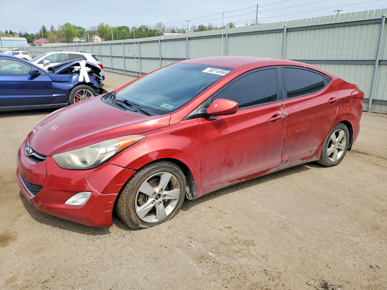 Salvage Hyundai ELANTRA Image