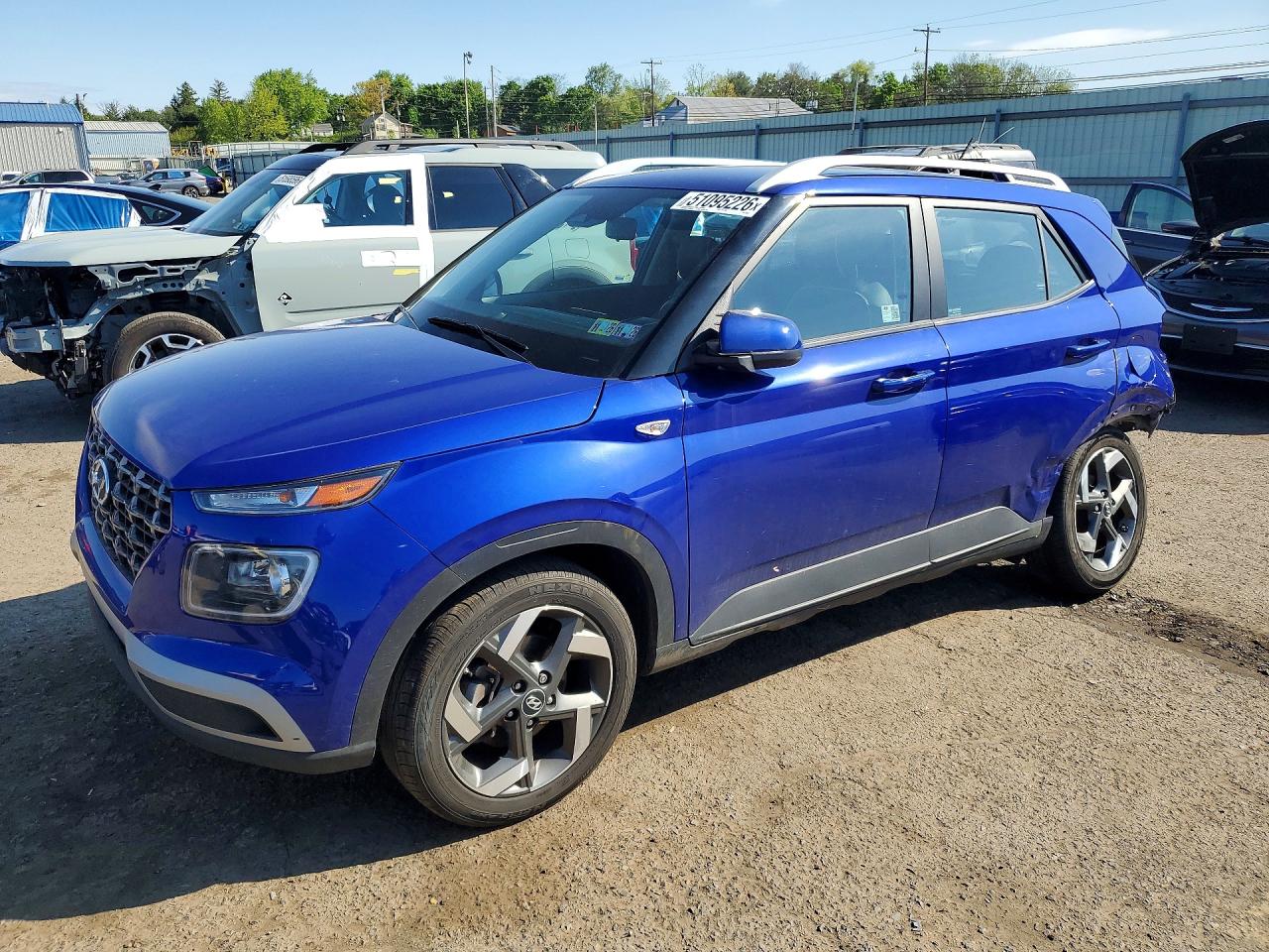 Salvage Hyundai VENUE Image