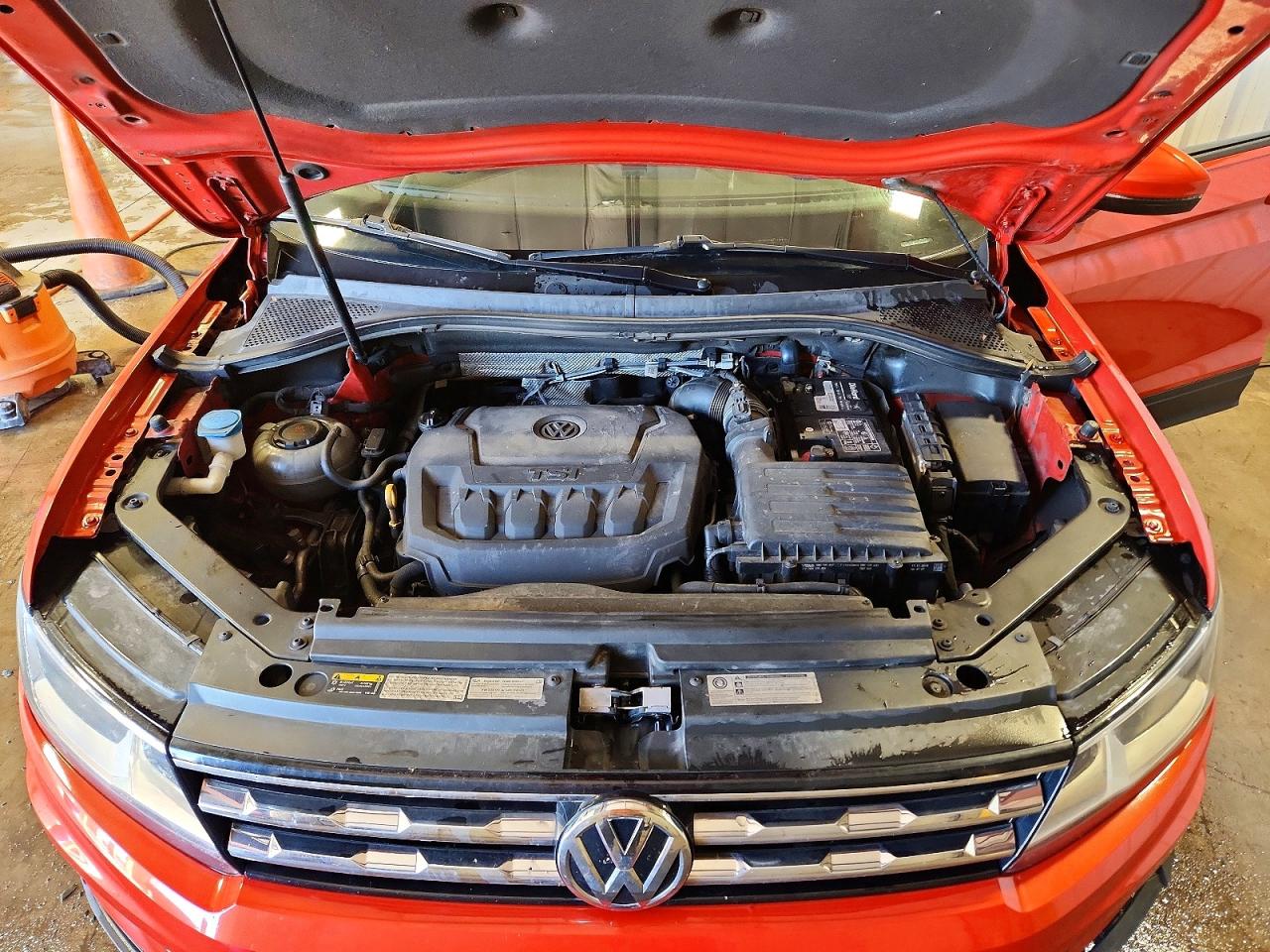 Volkswagen Tiguan S