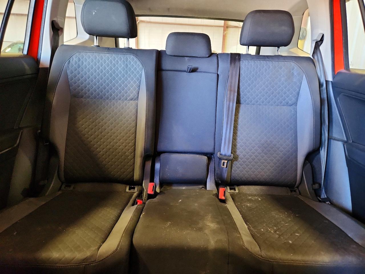 Volkswagen Tiguan S