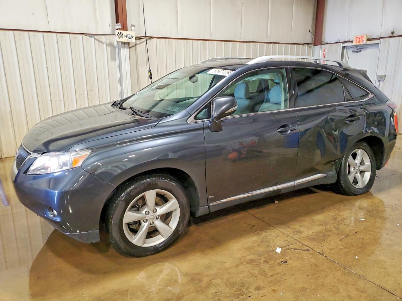 Salvage Lexus RX Image