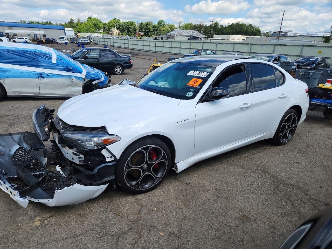 Salvage Alfa Romeo Giulia Image