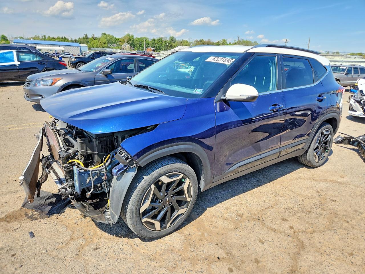Salvage Kia Seltos Image