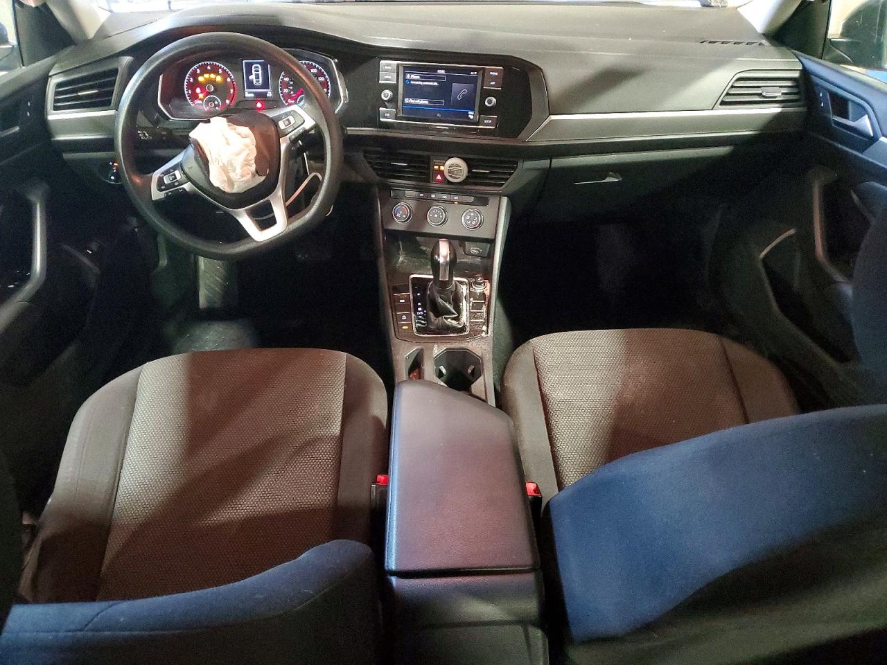 Volkswagen Jetta S