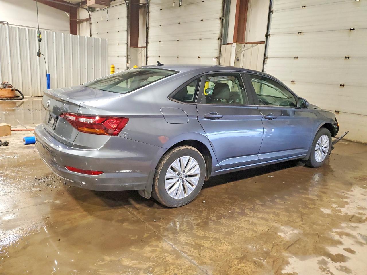 Volkswagen Jetta S