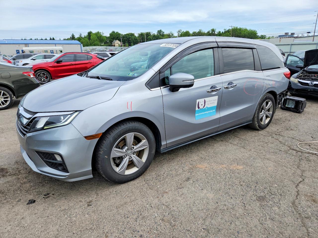 Salvage Honda Odyssey Image